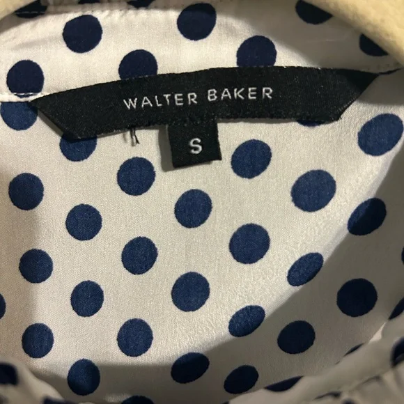 Walter Baker White Navy Polka Dot Ruffle Blouse S - Picture 2 of 3